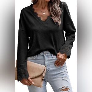 NWT Trendy Queen V Neck Lace Blouse Black Ribbed Knit Womens Small